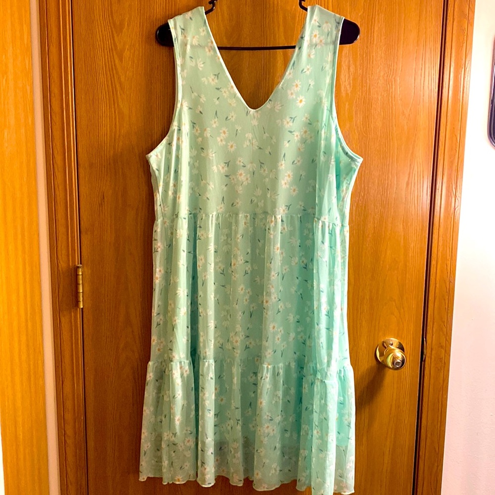 Minty Green dress with Daisy flowers